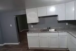 237 Center St, Oconto, WI 54153 - Photo 5