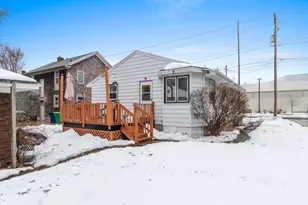 540 N Henry St, Green Bay, WI 54302 - Photo 3