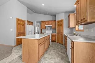 6785 Cascade Dr, Greenleaf, WI 54126 - Photo 7