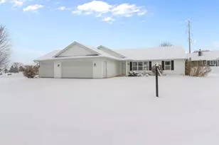 6785 Cascade Dr, Greenleaf, WI 54126 - Photo 33