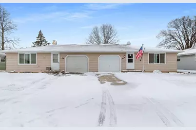 1237 Primrose Lane, Neenah, WI 54956 - Photo 5