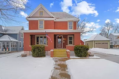 218 E Division Street, Kaukauna, WI 54130 - Photo 1