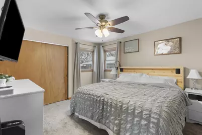 975 Clover Street, Menasha, WI 54952 - Photo 13