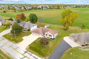 3394 Church Rd, Green Bay, WI 54311 - Photo 9