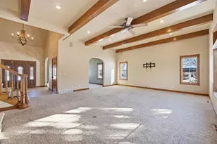 876 Estate Dr, Fond du Lac, WI 54935 - Photo 7