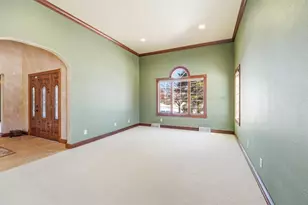 876 Estate Dr, Fond du Lac, WI 54935 - Photo 5