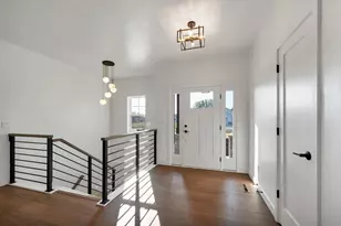 3578 W Hank Ave, De Pere, WI 54115 - Photo 3