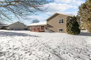 1001 County Rd V, Fond du Lac, WI 54935 - Photo 35