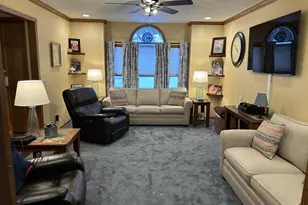 1600 Deerfield Dr, Oshkosh, WI 54904 - Photo 3