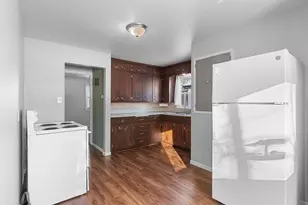 421 Abrams St, Green Bay, WI 54302 - Photo 9