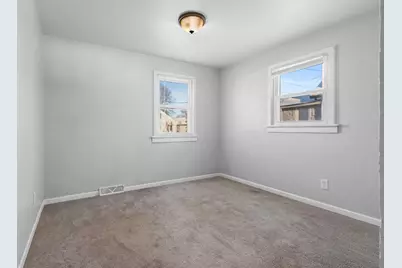 421 Abrams Street, Green Bay, WI 54302 - Photo 11