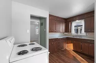 421 Abrams St, Green Bay, WI 54302 - Photo 7