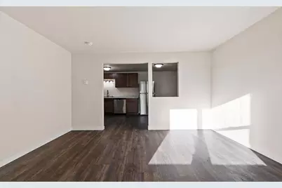 2130 Elmview Drive #D, Ashwaubenon, WI 54304 - Photo 3