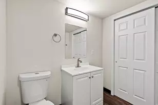 2130 Elm View Dr, Ashwaubenon, WI 54304 - Photo 17