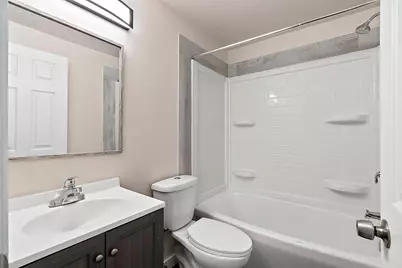 2130 Elmview Drive #D, Ashwaubenon, WI 54304 - Photo 11