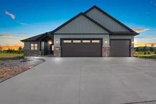 1650 Sweetbriar Wy, Green Bay, WI 54311 - Photo 1