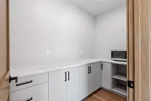 1650 Sweetbriar Wy, Green Bay, WI 54311 - Photo 15