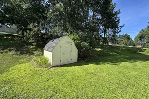 825 Michael St, Kingsford, MI 49802 - Photo 31