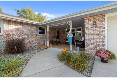 608 Michigan Lane Court, Kaukauna, WI 54130 - Photo 3