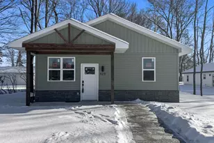 428 S Brown Ave, Peshtigo, WI 54157 - Photo 7