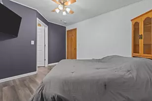 958 Cozy Ln, Oshkosh, WI 54901 - Photo 7