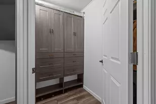 958 Cozy Ln, Oshkosh, WI 54901 - Photo 11