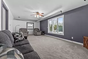 958 Cozy Ln, Oshkosh, WI 54901 - Photo 15