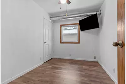 958 Cozy Lane, Oshkosh, WI 54901 - Photo 13