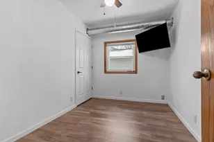 958 Cozy Ln, Oshkosh, WI 54901 - Photo 13