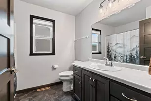 4669 Richard Ln, Green Bay, WI 54313 - Photo 23