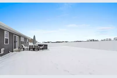 4669 Richard Lane, Green Bay, WI 54313 - Photo 33