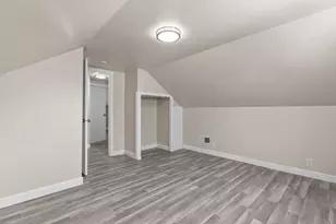 304 Division St, Neenah, WI 54956 - Photo 17