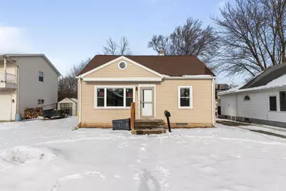 304 Division Street, Neenah, WI 54956 - Photo 1