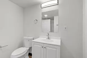 2130 Elm View Dr, Ashwaubenon, WI 54304 - Photo 19