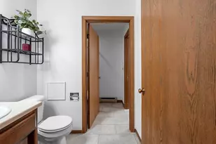 940 Babcock St, Neenah, WI 54956 - Photo 29