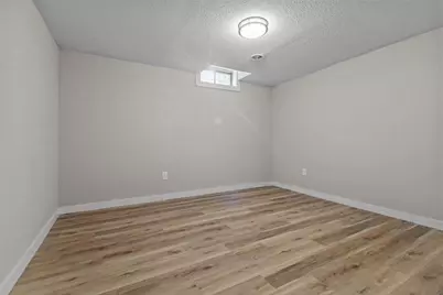 216 Plummer Avenue, Neenah, WI 54956 - Photo 17