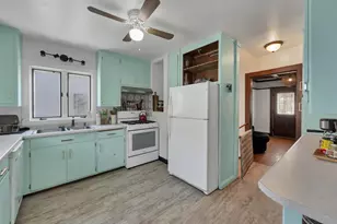 1327 Doty St, Green Bay, WI 54301 - Photo 13