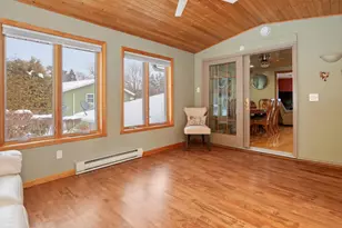 250 Michelle Ct, Green Bay, WI 54302 - Photo 13