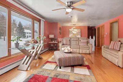 250 Michelle Court, Green Bay, WI 54302 - Photo 5