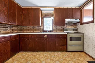 311 Isabella St, Neenah, WI 54956 - Photo 5