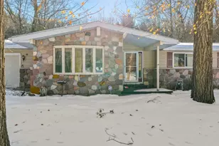 E1875 Melody Ln, Waupaca, WI 54981 - Photo 5