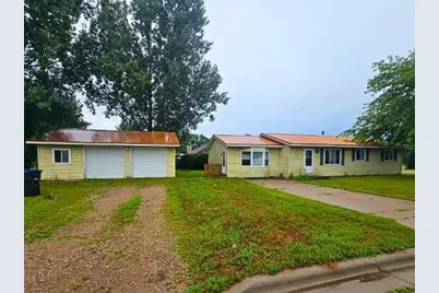 214 Pearl Avenue, Shawano, WI 54166 - Photo 1