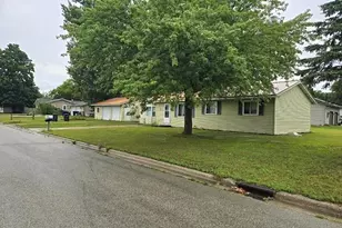 214 Pearl Ave, Shawano, WI 54166 - Photo 11