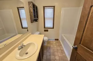 214 Pearl Ave, Shawano, WI 54166 - Photo 9