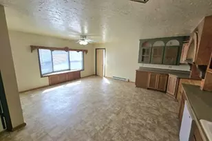 214 Pearl Ave, Shawano, WI 54166 - Photo 3