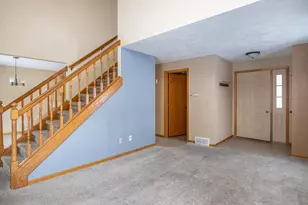 N9689 Gina Dr, Appleton, WI 54915 - Photo 5