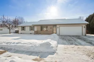 2977 Belle Plane Rd, Green Bay, WI 54313 - Photo 1
