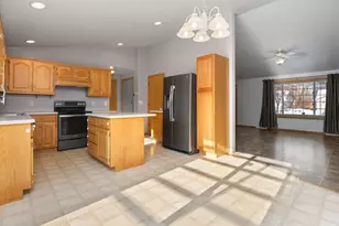 2977 Belle Plane Rd, Green Bay, WI 54313 - Photo 9