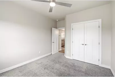 2712 Creekwood Circle, Green Bay, WI 54311 - Photo 25
