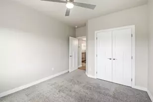 2712 Creekwood Cir, Green Bay, WI 54311 - Photo 25
